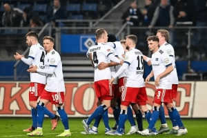 德甲激战：圣保利 VS 汉堡，谁能突破困境？