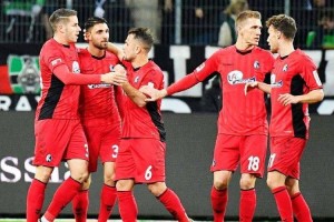 德甲铁壁迎奥超狂徒！弗赖堡VS萨尔茨堡：生死战攻防博弈定出线