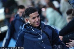 切尔西“奇才”詹姆斯的逆袭之路：从右后卫到中场指挥官