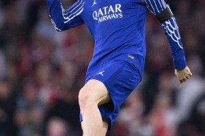 足坛罕见！克瓦拉茨赫利亚赛季双冠：巴黎加冕，那不勒斯躺赢？这操作神了！