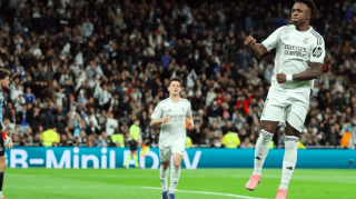 豪门悲喜夜：皇马4-1登顶 利物浦3-0晋级 国米3-2绝杀尤文13轮12胜