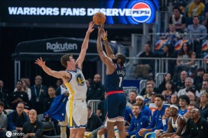 库里19+8哈登下半场0分 勇士轻取快船两连胜 库里19+8哈登下半场0分 勇士轻取快船两连胜