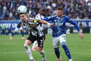 意甲:科莫2-0尤文遭首败,帕斯1传1射,法布雷加斯弱侧两刀击穿客防 意甲:科莫2-0尤文遭首败,帕斯1传1射,法布雷加斯弱侧两刀击穿客防