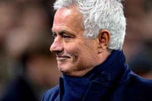 一场2-0！让穆帅欧冠首胜：后3轮对3大豪门，赢2场有望进附加赛