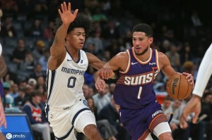 布克13+8狄龙21分杰克逊19分 灰熊不敌太阳