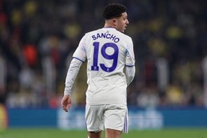 从13亿身价跌至2000万！维拉拒绝接盘，曼联赔本生意，桑乔成英超弃将