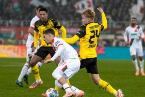 多特蒙德1-0客胜奥格斯堡，球队面临疲劳挑战