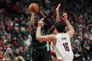 杨瀚森3分4板克林根18+18 开拓者擒绿军止三连败