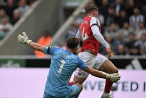 阿森纳女足今夜欧冠全球双冠到手，加时绝杀点燃酋长球场，姑娘们把历史写进传奇章节