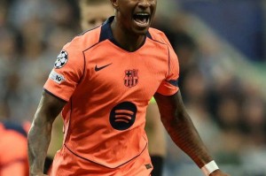 买还是不买？昔日“曼联太子”在诺坎普打出两双，可巴萨仍纠结的