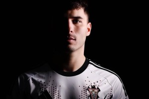 昔日西甲铁卫被新东家无视，山东泰山及时止损的明智之举