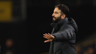 如果鲁本·阿莫林最终满足球迷的期望，曼联可能会如何排阵