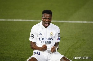 炸锅!维尼修斯国家德比被阿隆索换下后怒摔水瓶,场边黑脸引争议 炸锅!维尼修斯国家德比被阿隆索换下后怒摔水瓶,场边黑脸引争议