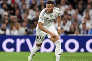 姆巴佩伤情或将缺席欧冠关键战，皇家马德里面临挑战。