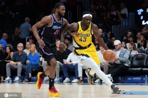 西卡33+7维金斯28+6 鲍威尔23分热火送步行者八连败