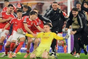 特鲁宾98分钟头球绝杀皇马，本菲卡门将的传奇一夜