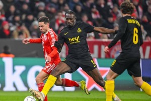 一场2-0胜利，拜仁锁定欧冠16强席位，直指冠军荣誉