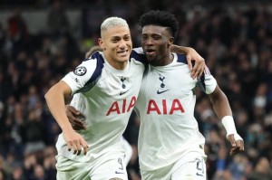 3球横扫！2次点球加1记乌龙，弗兰克打造热刺欧冠主场零封传奇