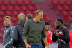 西甲版图迎新变局！48岁德甲旧帅马塔拉佐入主皇家社会，多线突围寄望新帅魔力