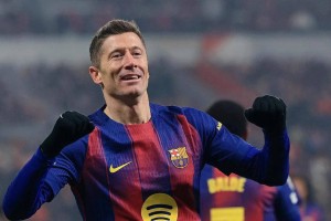 欧冠最新战报：拜仁巴萨携手晋级，四强已出局，皇马稳居第三