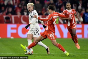 马洛尼震撼德甲：一场比赛，14.77公里的传奇跑动