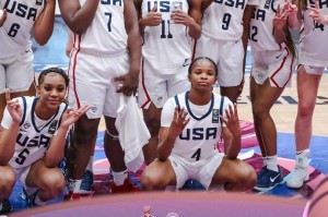 美国U16女篮狂胜波多黎各100分 造成对方48次失误 美国U16女篮狂胜波多黎各100分 造成对方48次失误