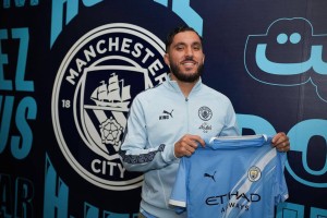 11场6次助攻领跑英超，曼城3650万签下未来德布劳内新核心