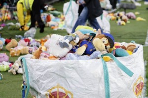 贡萨洛头顶脚踢上演完美帽子戏法，皇马上一位在西甲做到还是C罗