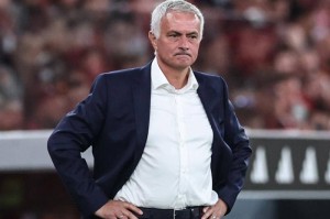 首胜告捷！穆里尼奥率本菲卡力克欧洲四冠王，皇马成欧冠晋级关键