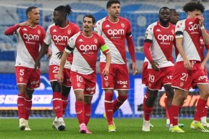 时隔21年再度登顶，朗斯领跑法甲积分榜