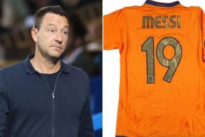 特里拍卖同行落场球衣：梅西接近20万！C罗高于10万！