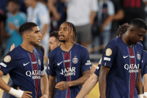 神奇！世俱杯冷门不断，37岁梅西创历史，欧冠冠军爆冷落败