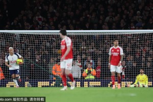 梦想成真的蓝调——埃贝切希·伊泽尔的阿森纳情缘