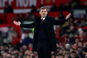 曼联1-2足总杯出局赛季无冠！弗莱彻转正已无望，欧冠资格成唯一希望